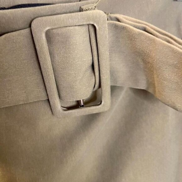 boohoo Women's Khaki Plus‎ Woven Self Fabric Belted Tailored Short - Picture 8 of 8